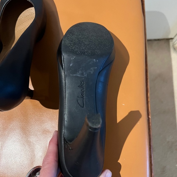 Clark’s Leather High Heels - Picture 4 of 4